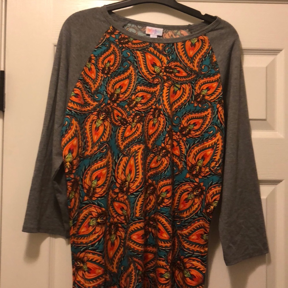 Lularoe top